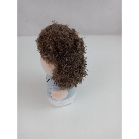 New Hallmark Itty Bittys Alien  Ellen Ripley Limited Edition 5". - Picture 4 of 5